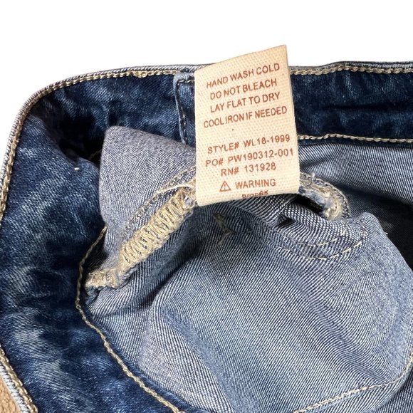 Wishlist Medium Wash High Waisted Flare Leg Jean Size M - Picture 12 of 12